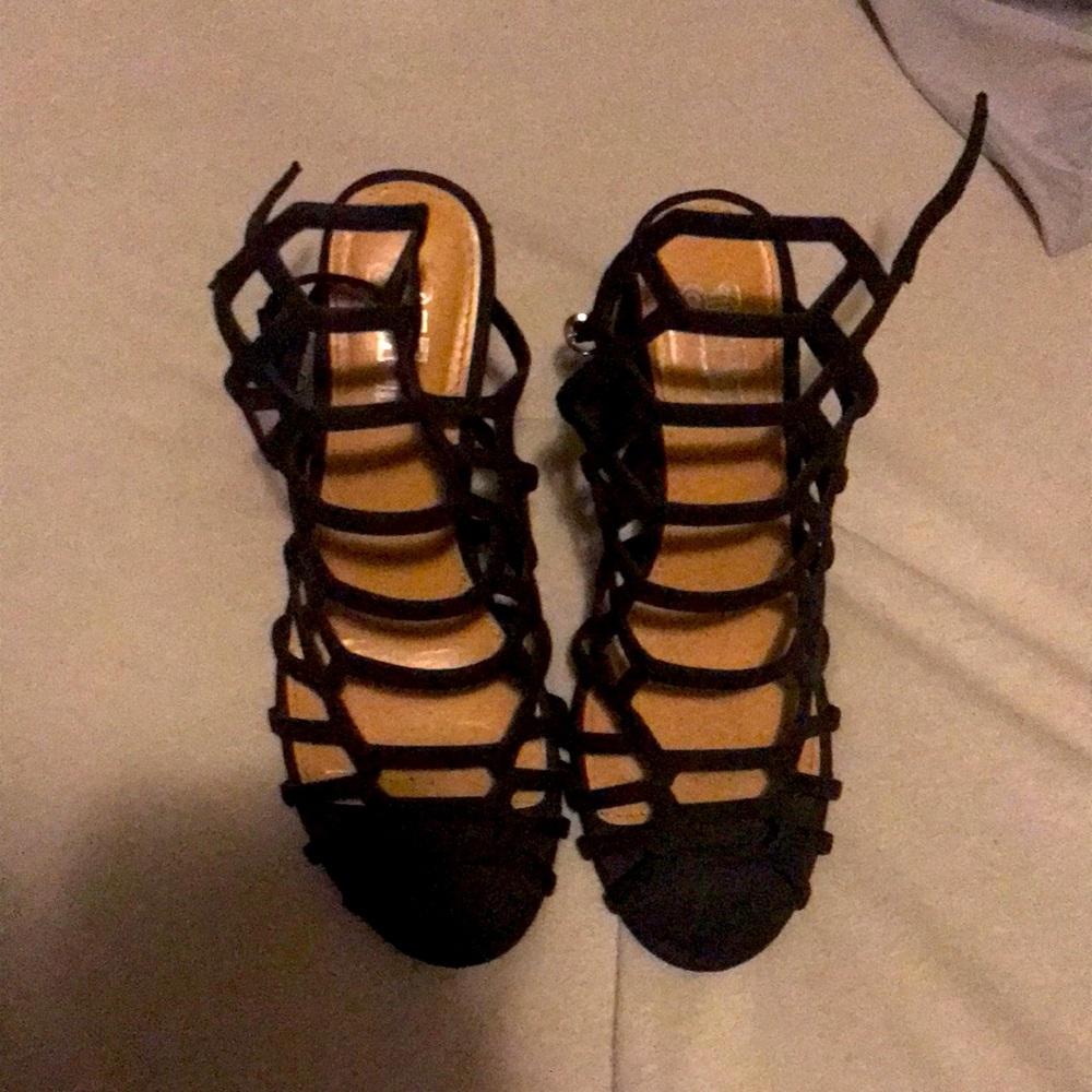 Cute womens shoes size 6 1/2